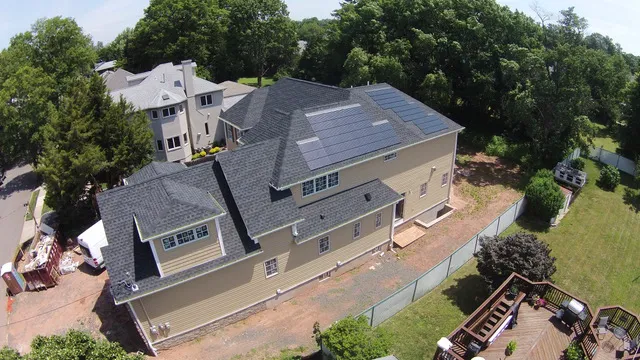 Capitol Roofing and Solar Picture 4
