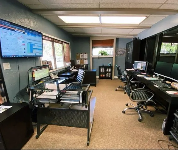 Blue Frog Roofing and Solar Denver Picture 8