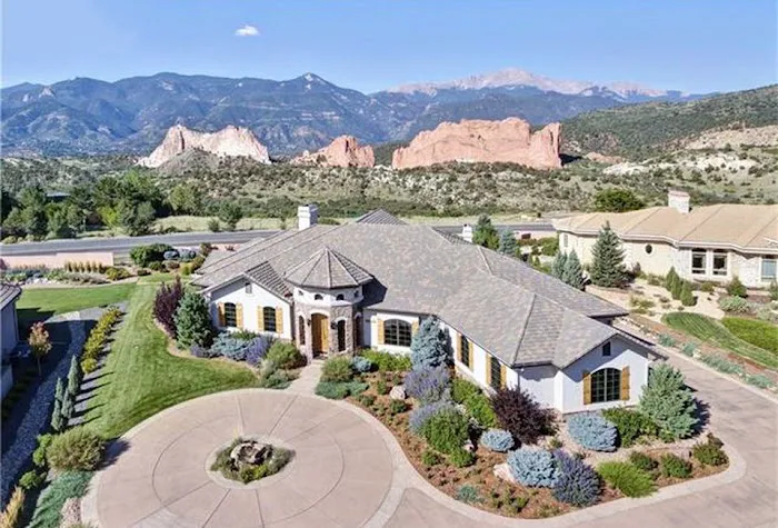 Cardinal Exterior Picture 7