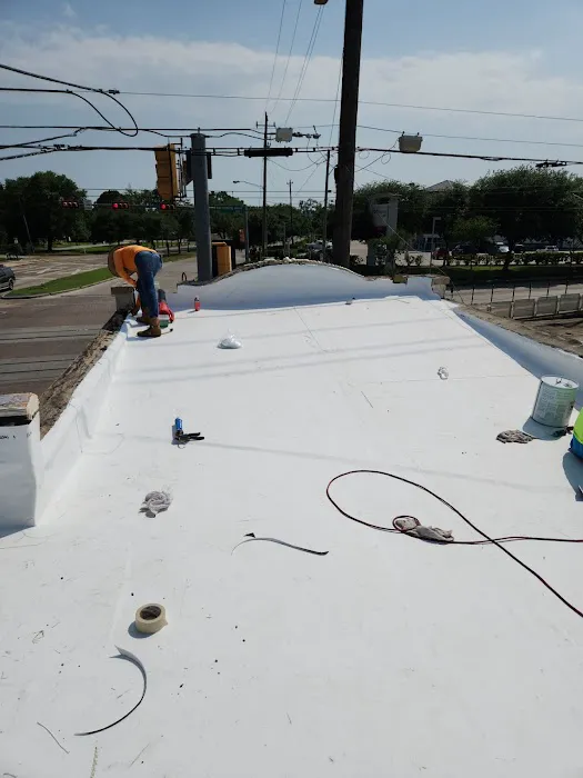 Petrus Roofing and Solar Picture 4