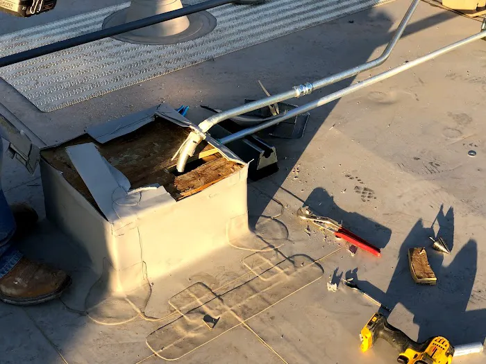 Good Knight Roofing Picture 1