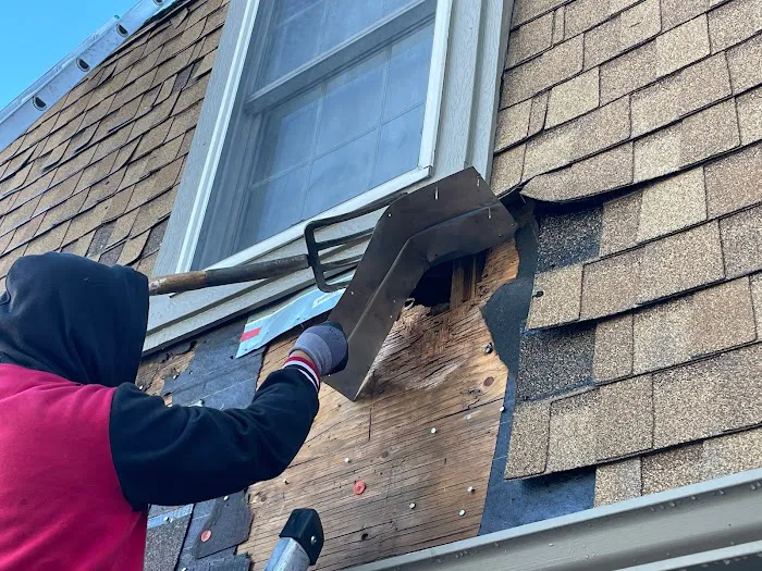 Modern Roofing Group Picture 6