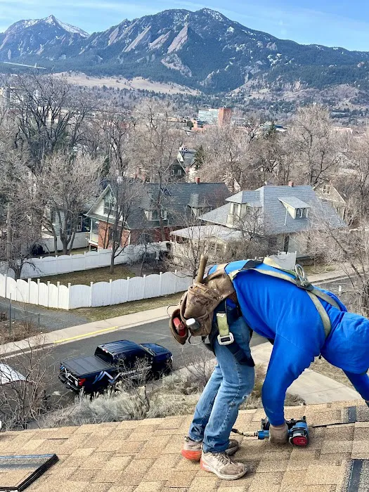 Reliable Exteriors Group Picture 4