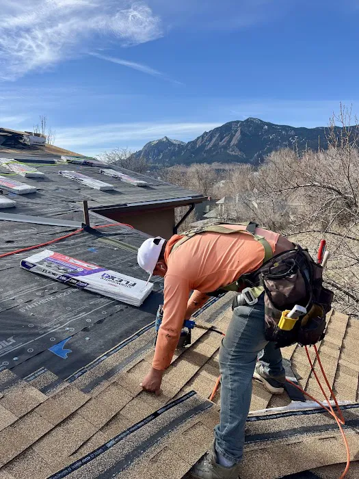 Reliable Exteriors Group Picture 2