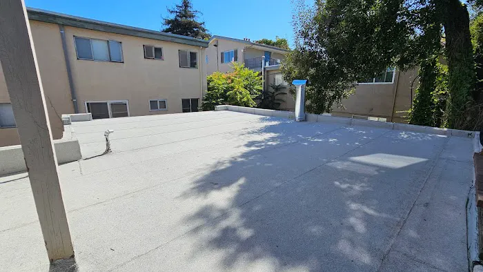 Best Roofing & Construction Picture 9