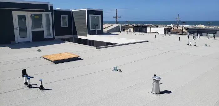 Best Roofing & Construction Picture 3