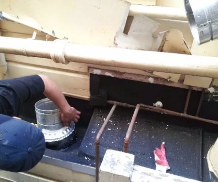 Leo's Roofing Company