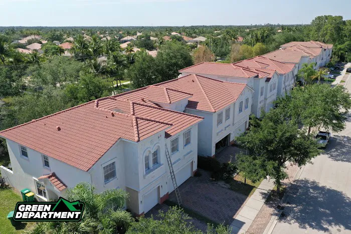 Green Department Roofing Contractor Picture 2