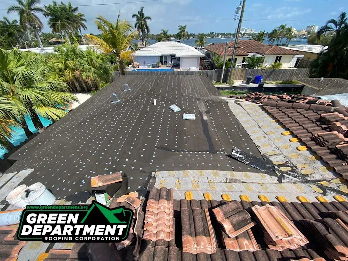 Green Department Roofing Contractor Picture 9