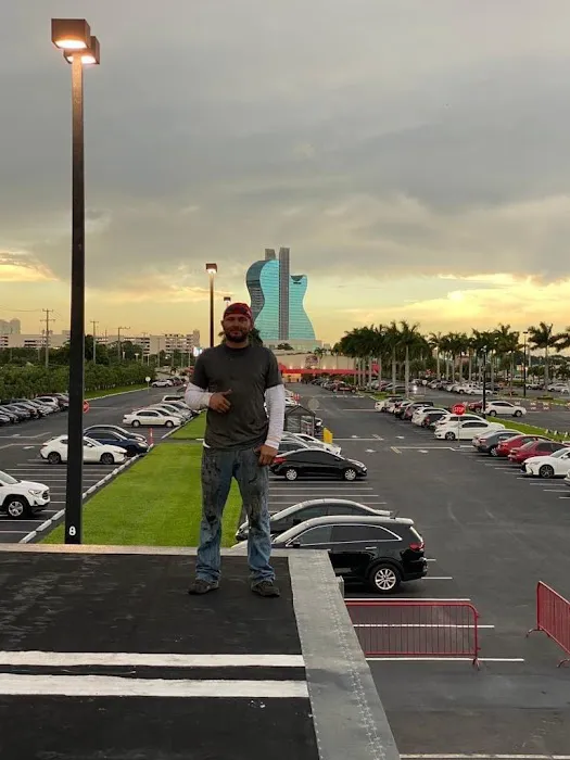 Thomas roofer and repair Picture 2