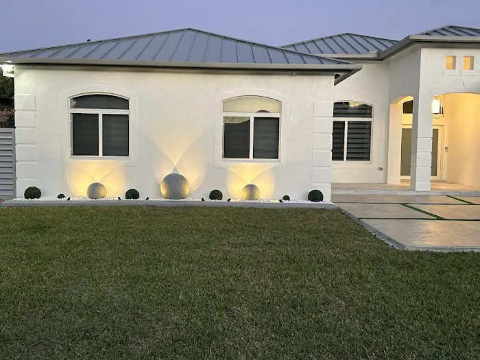 M&M ROOF TECH LLC Picture 1