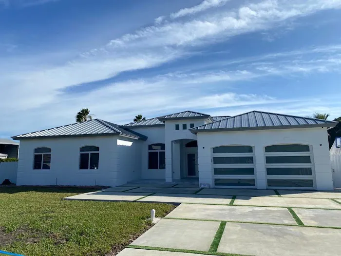 M&M ROOF TECH LLC Picture 3