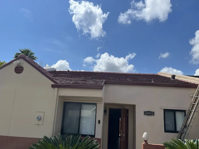 Roofing & waterproofing Serv inc Picture 1