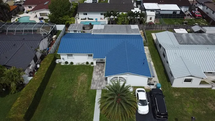 ROOF SHARX Picture 3