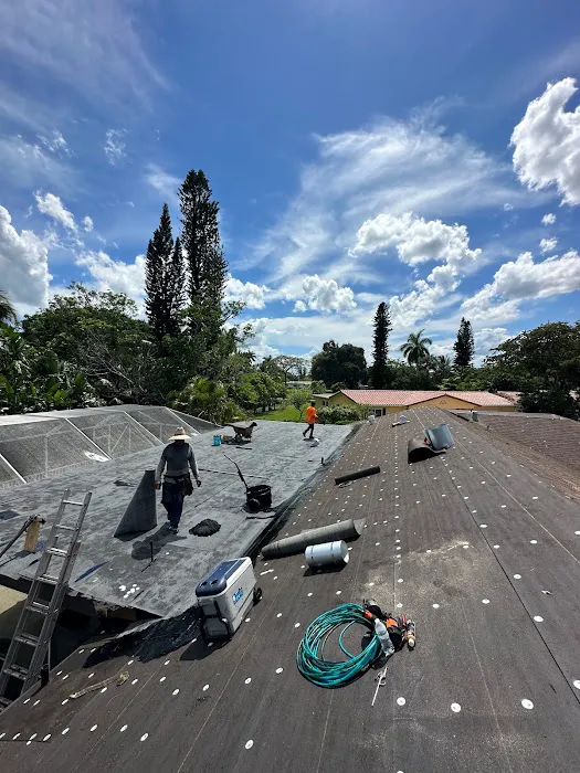 MJ Ortiz Roofing LLC Picture 2