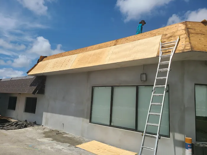 Aguilera roofing solutions Picture 3