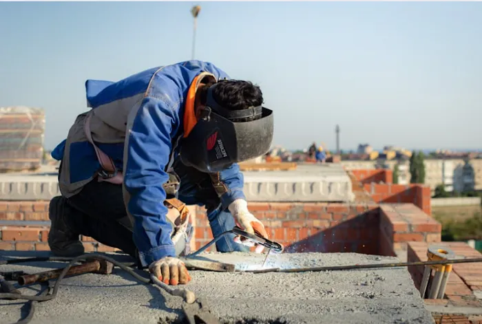 Guys Roofing Contractor Miami Crew Picture 4