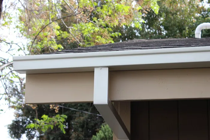 Rainbow Rain Gutters Co. Picture 1