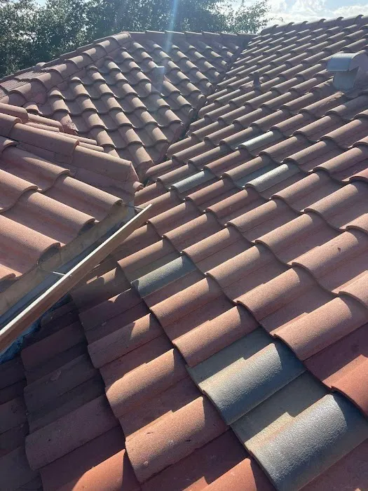 Corner Roofing Picture 1