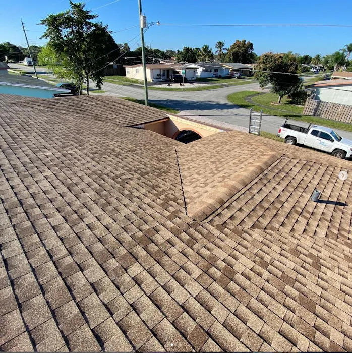 Corner Roofing Picture 9