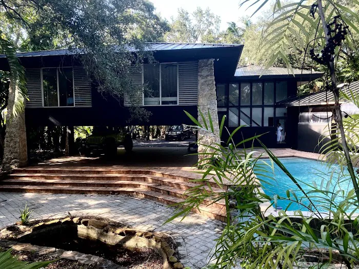 ISAACS ROOFING & INSULATION CORP. Picture 1