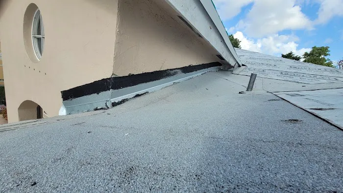 DUKE CONTRACTORS LLC Picture 2