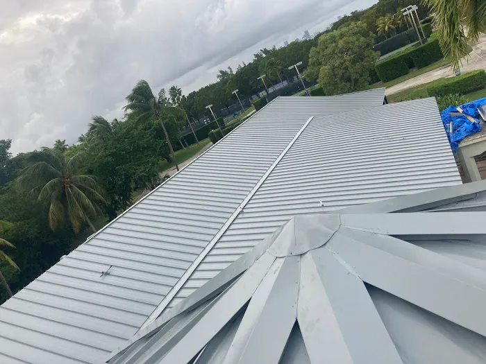 SRS Roofing Specialist Picture 2