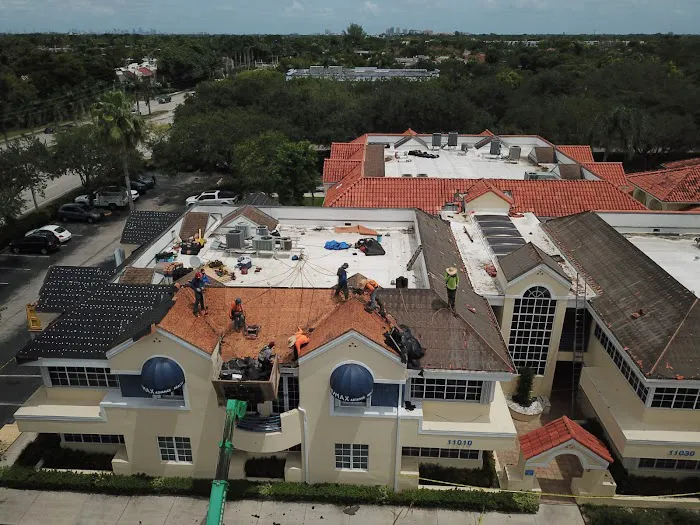 D&D Roofing Picture 3