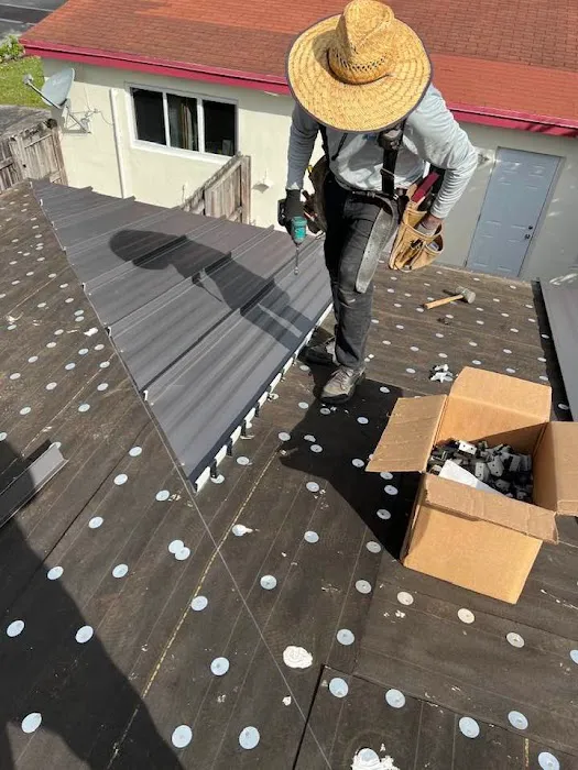 FANUBA ROOFING, LLC Picture 3