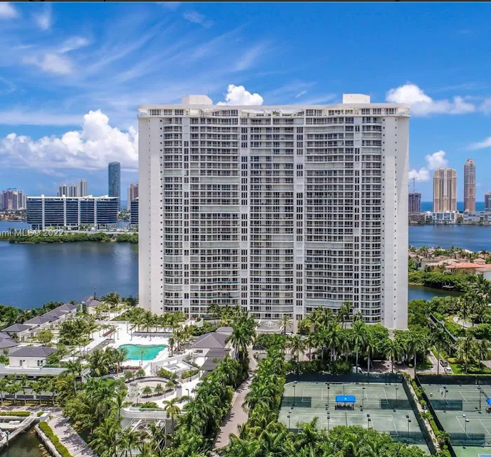 Salomon Roofing & Waterproofing Picture 9