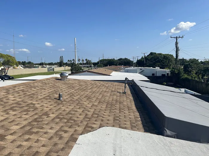 Zelamar Roofing And General Construction Servicing Picture 2