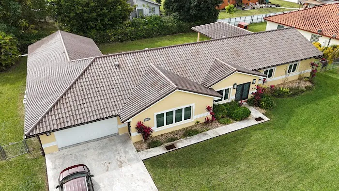 Top Shield Roofing Picture 2