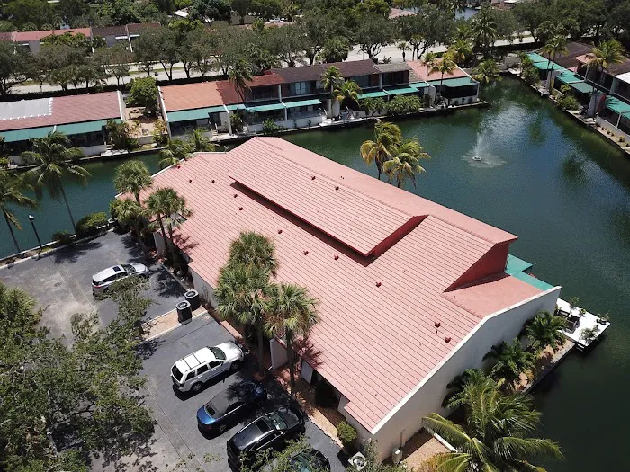 Barrier Roofing & Construction Picture 1