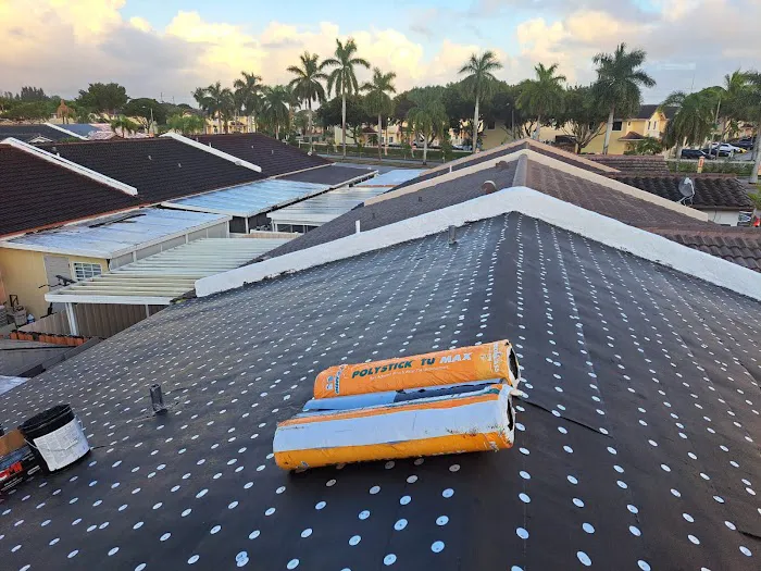Royalty Roofing Miami LLC Picture 2