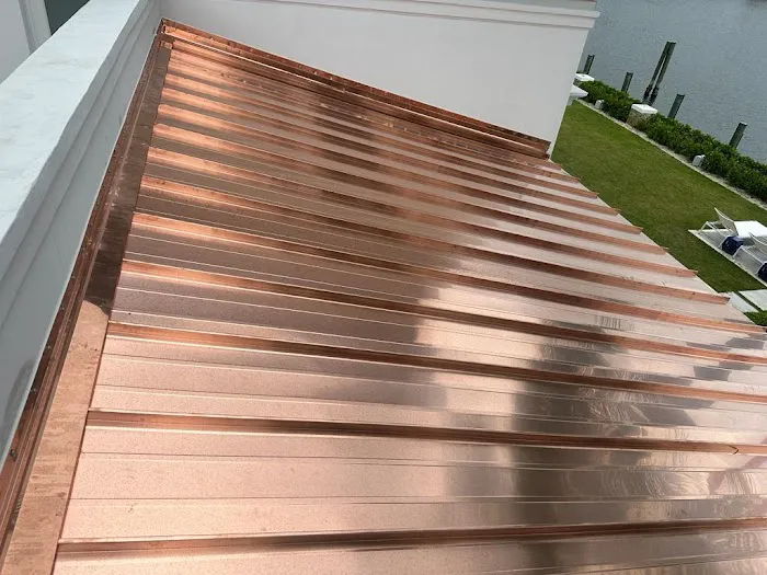 L&J ROOFING LLC Picture 1