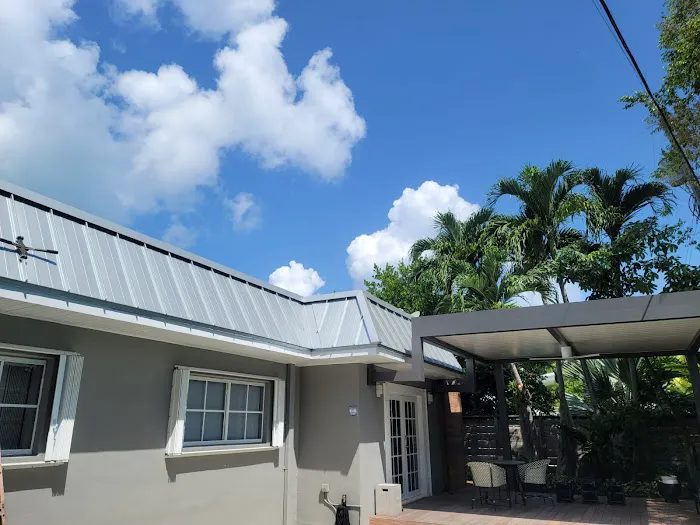 L&J ROOFING LLC Picture 5