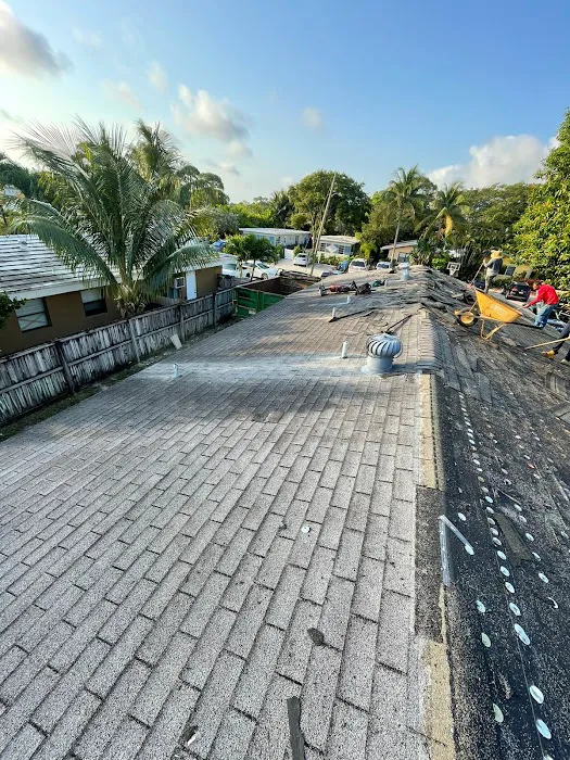 L&J ROOFING LLC Picture 7