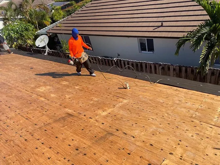 PRECIADO Y MOLINA BUILDERS Picture 9