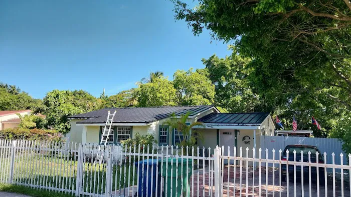 USA ROOFING AND CONSTRUCTION INC Picture 1