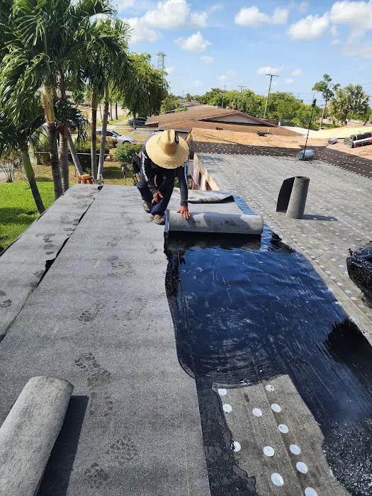 USA ROOFING AND CONSTRUCTION INC Picture 9