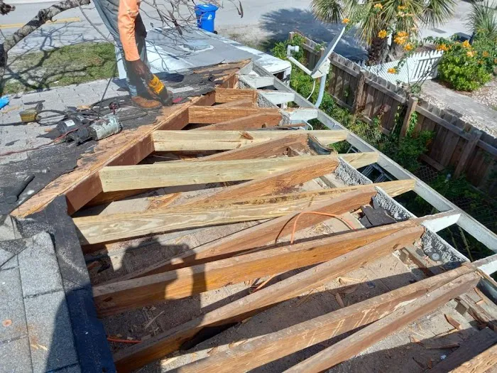 Thompson's Roofing Picture 10