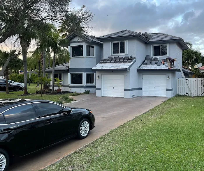 Thompson's Roofing Picture 1