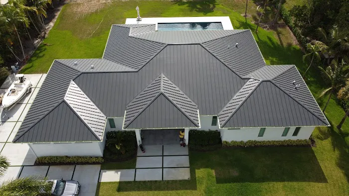 Caye Works Roofing Picture 4