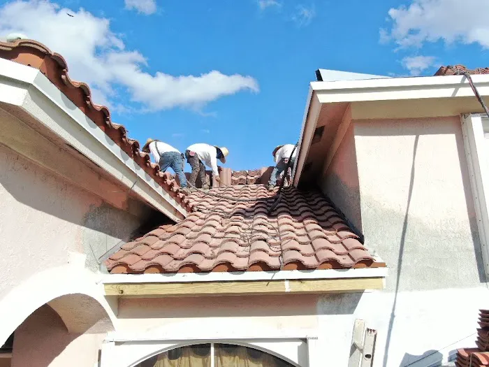 NEW ROOFING & GC LLC Picture 1