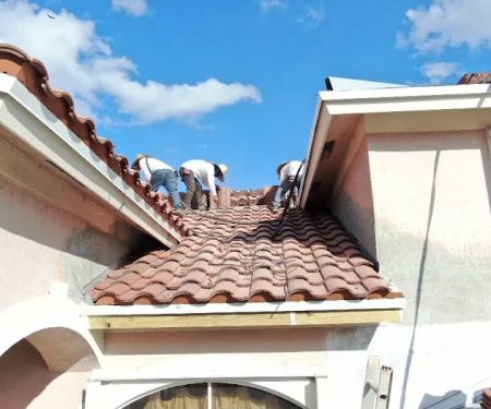 NEW ROOFING & GC LLC