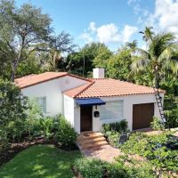 Into The Blue Roofing ico