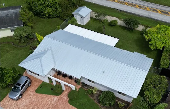 Into The Blue Roofing Picture 3