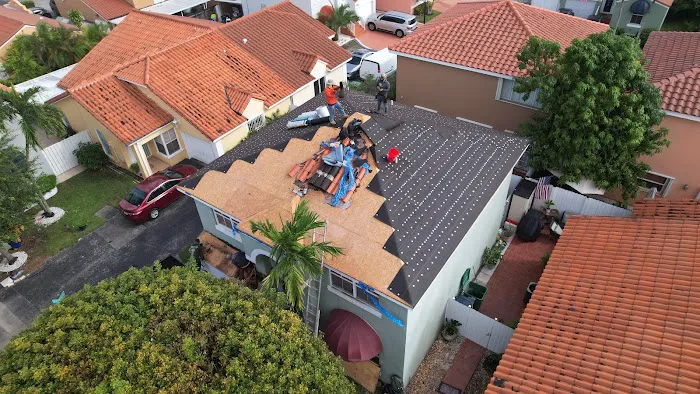 RI FLORIDA ROOFING LLC Picture 1