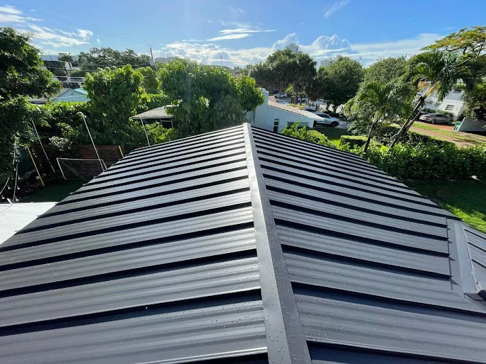 RI FLORIDA ROOFING LLC Picture 9