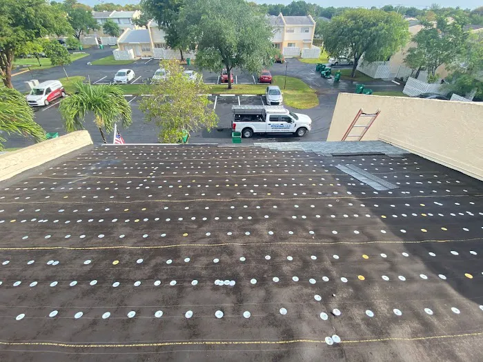 PAULA ROOFING LLC Picture 1